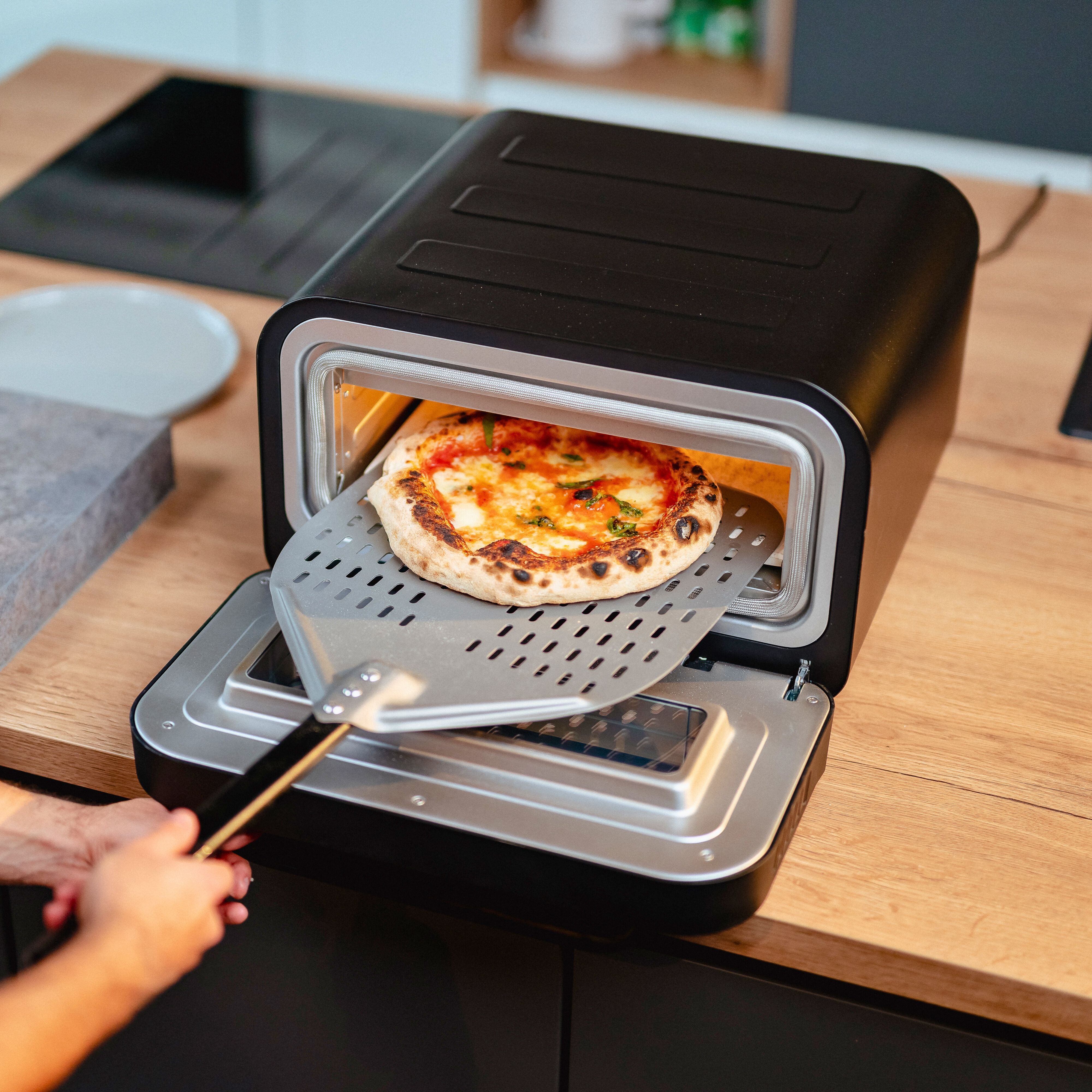 GIU Elektrischer Pizzaofen - für neapolitanische Pizza