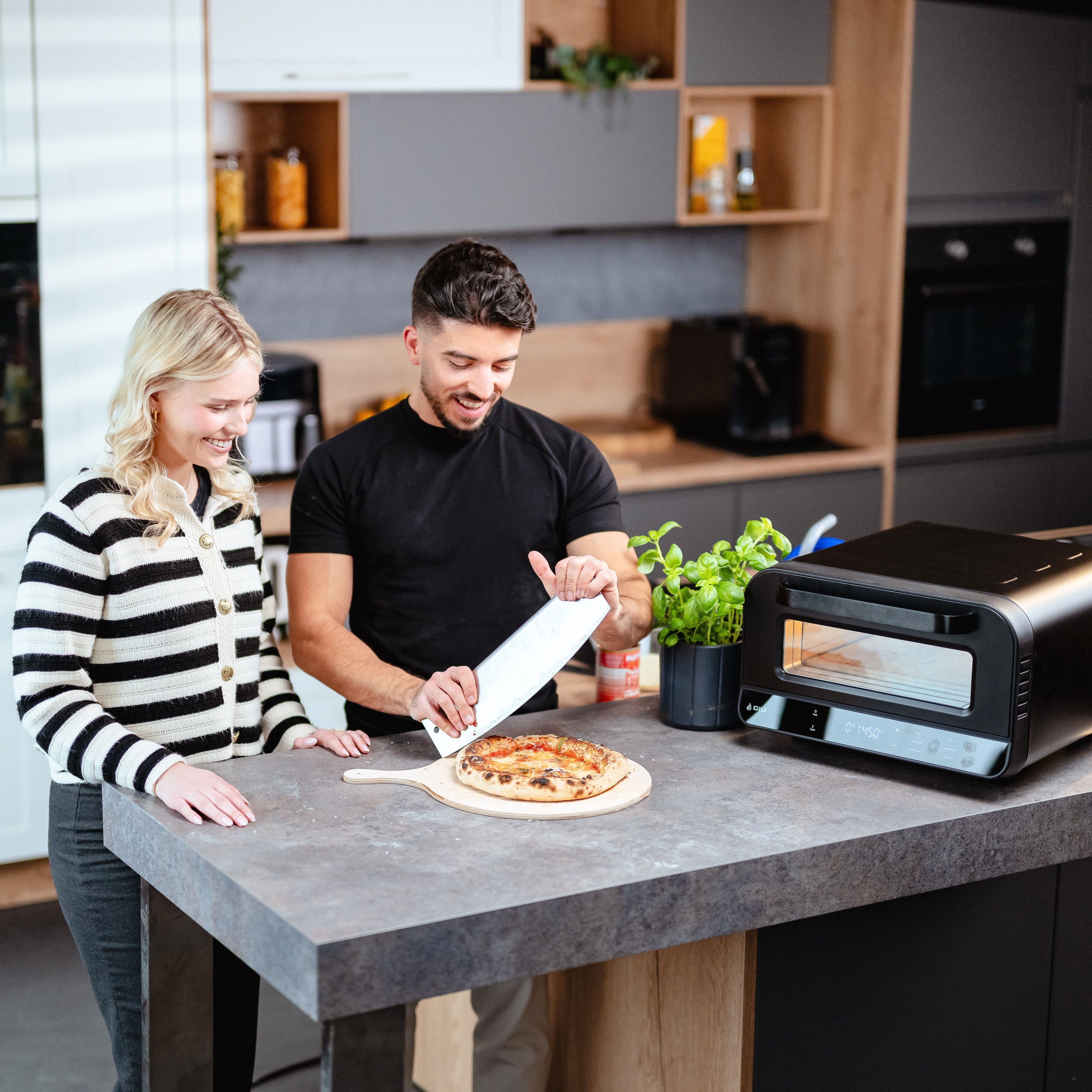GIU Elektrischer Pizzaofen - für neapolitanische Pizza