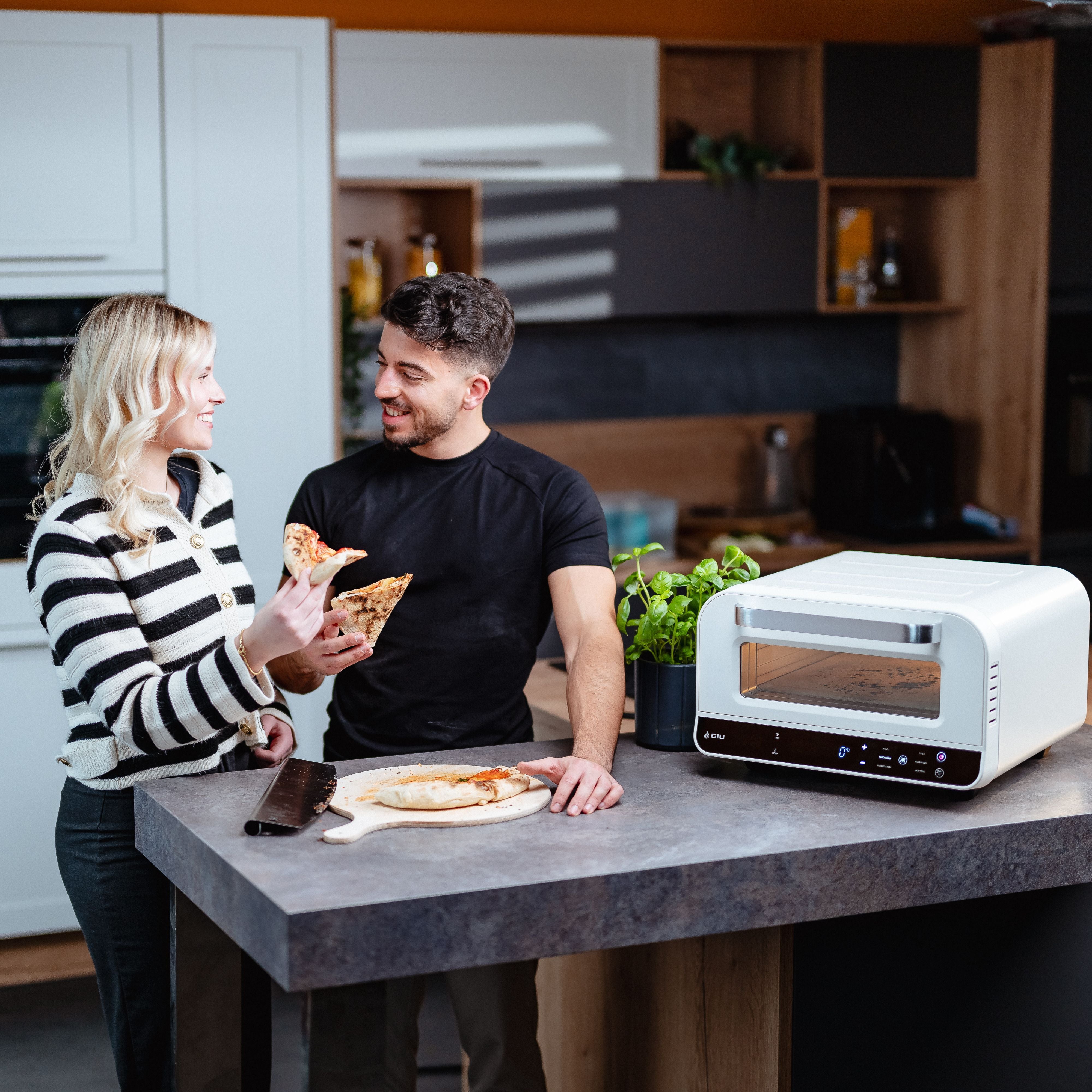 GIU Elektrischer Pizzaofen - für neapolitanische Pizza